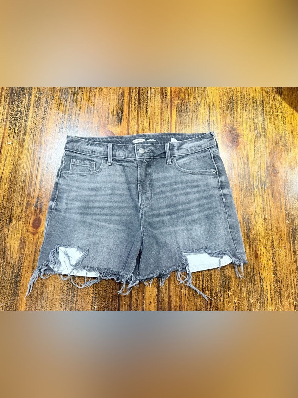 Old Navy Women's Distressed Grey Denim Shorts